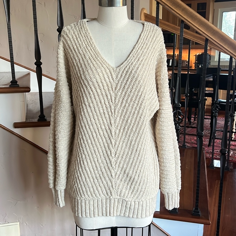 Free People Cream tunic vneck sweater size:XS